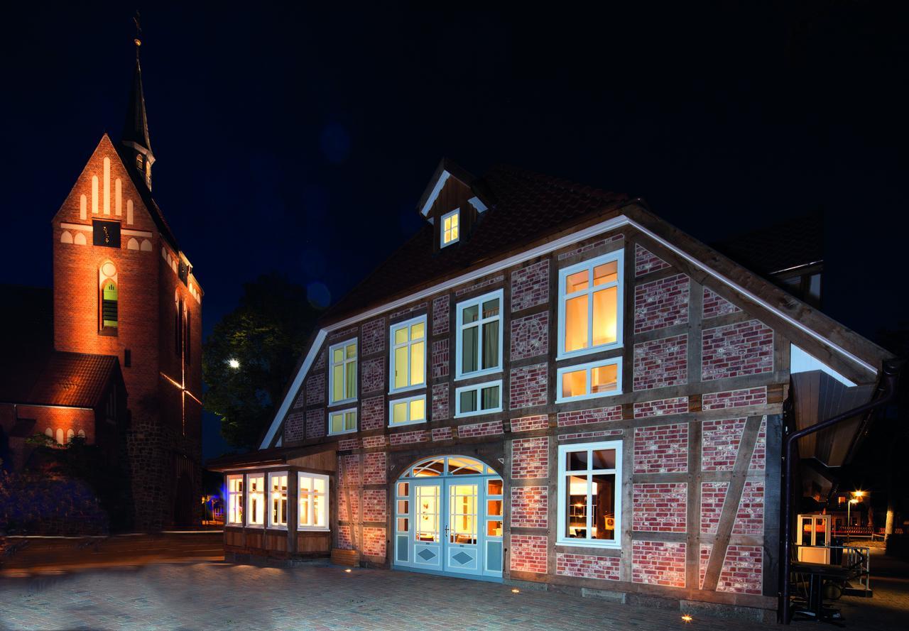 Schmucke Witwe Hotel Bispingen Eksteriør billede
